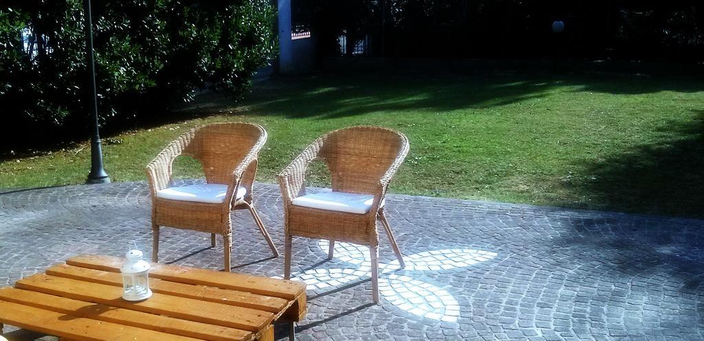 B&B In Villa Чивитанова Марке Екстериор снимка
